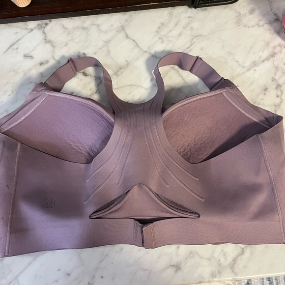 Target All in Motion Women's Mauve Intimates/athletic Bra xl NWOT - Picture 2 of 3